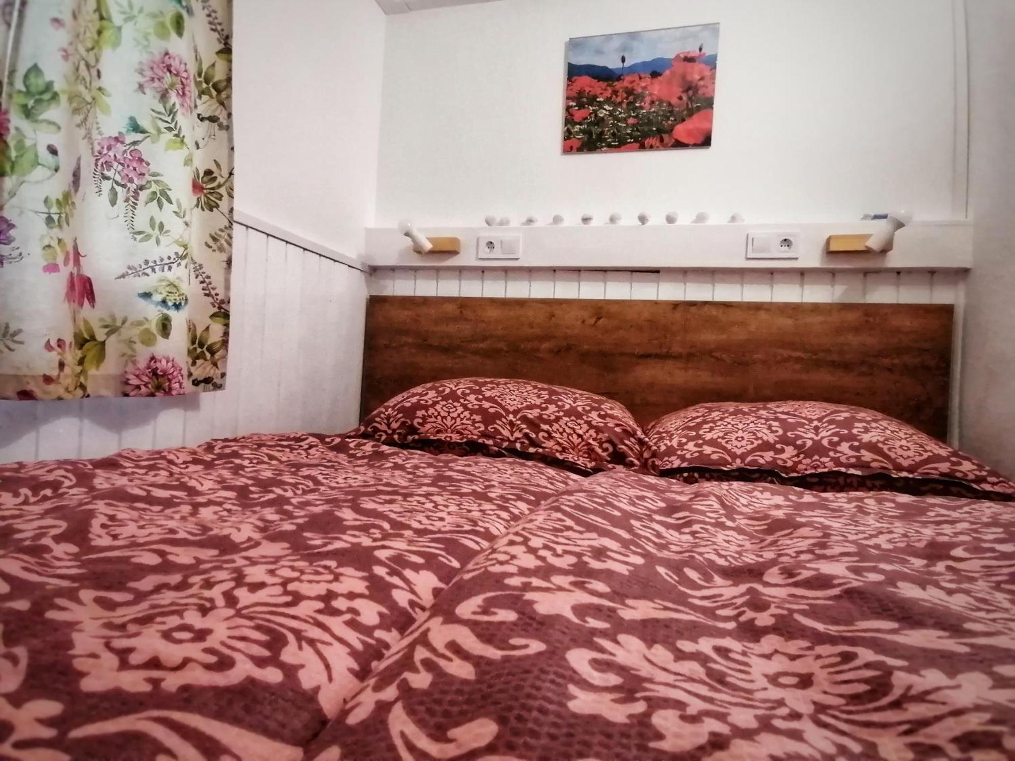 Barkoca Es Szepkilatas Vendeghaz / Cabin Verőcemaros Pokoj fotografie