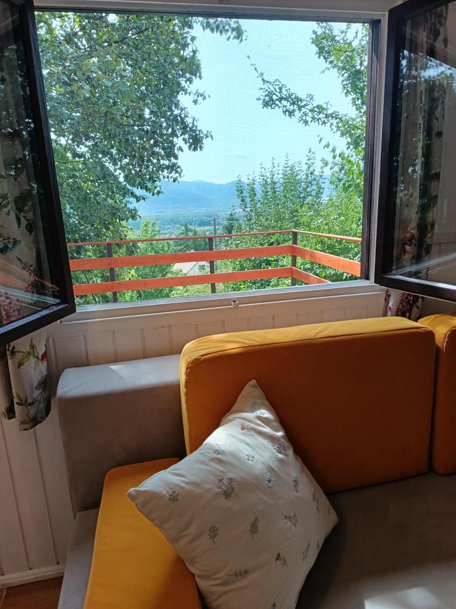 Barkoca Es Szepkilatas Vendeghaz / Cabin Verőcemaros Exteriér fotografie